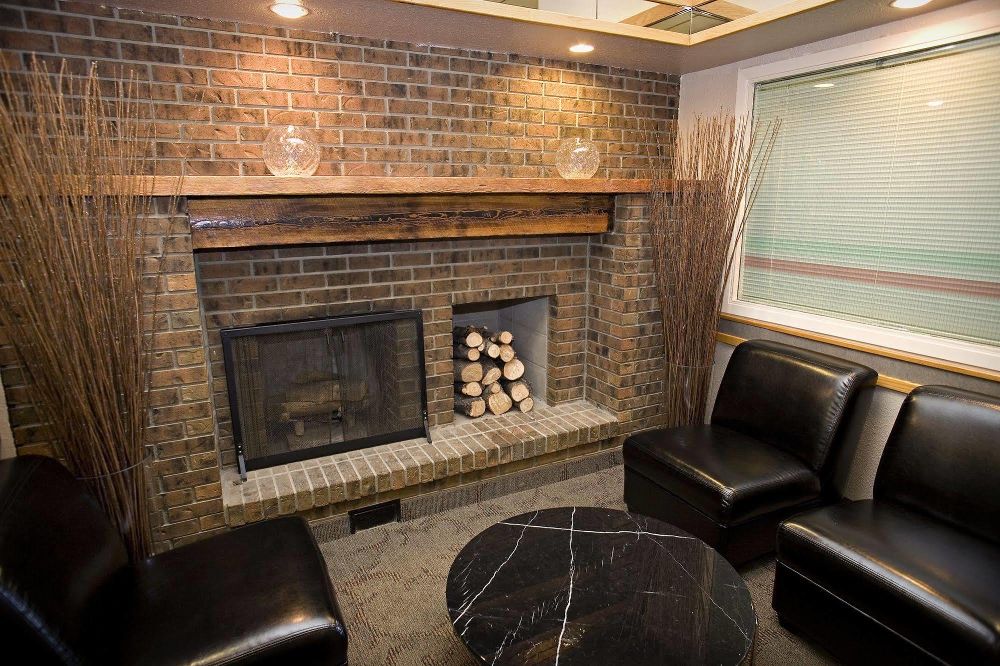 Heritage Inn Hotel & Convention Centre - Taber Interior foto